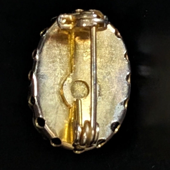 Vintage Ethiopian or Indonesian Opal Gold Tone Brooch Pin - Large Oval Cabochon - Picture 5 of 9